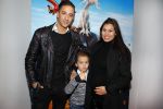 Amsterdam 14 februari 2016
Premiere Robinson Crusoe in pathe arena. Yesser met zoon en zwangere vrouw