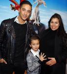 Amsterdam 14 februari 2016
Premiere Robinson Crusoe in pathe arena. Yesser met zoon en zwangere vrouw