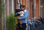 Amsterdam 5 maart 2016 
Zangerses Do Dominique v Hulst met haar man Mark en hun kinderen