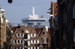Amsterdam 15 februari 2017 
Adam toren en Eye theater aan het IJ