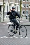 Amsterdam 3 februari 2017 
Oud bokser Alex Blanchard op de fiets
