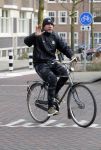 Amsterdam 3 februari 2017 
Oud bokser Alex Blanchard op de fiets