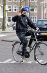Amsterdam 3 februari 2017 
Oud bokser Alex Blanchard op de fiets