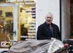 Amsterdam 8 februari 2017
Bram Moszkowicz op straat in amsterdam zuid