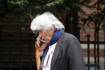 Amsterdam 16 februari 2017
Zakenman Cor v Zadelhoff bellend in amsterdam zuid