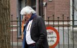 Amsterdam 16 februari 2017
Zakenman Cor v Zadelhoff bellend in amsterdam zuid