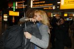 Schiphol 17 februari 2017
Daphne Deckers haalt haar dochter Emma op op schiphol . Emma komt een paar dagen over vanuit Los Angeles.