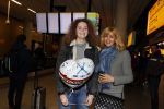 Schiphol 17 februari 2017
Daphne Deckers haalt haar dochter Emma op op schiphol . Emma komt een paar dagen over vanuit Los Angeles.