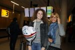 Schiphol 17 februari 2017
Daphne Deckers haalt haar dochter Emma op op schiphol . Emma komt een paar dagen over vanuit Los Angeles.