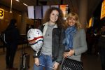 Schiphol 17 februari 2017
Daphne Deckers haalt haar dochter Emma op op schiphol . Emma komt een paar dagen over vanuit Los Angeles.