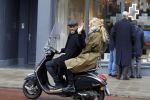Amsterdam 7 februari 2017 
Doutzen Kroes en Sunnery james op hun vespa scooter