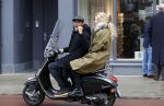 Amsterdam 7 februari 2017 
Doutzen Kroes en Sunnery james op hun vespa scooter
