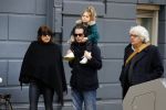 Amsterdam 15 december 2017
Hans Teeuwen en zijn vriendin Eva met  dochter Nika.