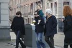 Amsterdam 15 december 2017
Hans Teeuwen en zijn vriendin Eva met  dochter Nika.