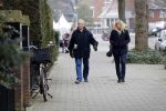 Amsterdam 9 februari 2017
Jan en Babette Cremer op straat in amsterdam zuid
