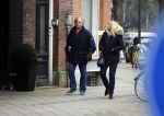 Amsterdam 9 februari 2017
Jan en Babette Cremer op straat in amsterdam zuid