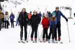 Lech 27 februari 2017
Fotouurtje van de koninklijke familie in Oberlech. Dit jaar waren alleen Koning Willem Alexander Koningin Maxima en de prinsesjes Amalia Ariane en Alexia aanwezig.