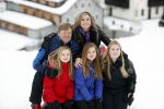 Lech 27 februari 2017
Fotouurtje van de koninklijke familie in Oberlech. Dit jaar waren alleen Koning Willem Alexander Koningin Maxima en de prinsesjes Amalia Ariane en Alexia aanwezig.