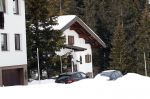 Lech zurs 26 februari 2017
Diverse plekken waar de koninklijke familie regelmatig komt / kwam of verblijft. In dit Chalet met beveiligingscamera's verblijven Koning Willem Alexnder Koningin Maxima en hun kinderen
