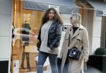 Amsterdam 15 februari 2017
Lauretta Gerards met een vriendin op de pc hooftstraat