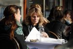 Amsterdam 15 februari 2017
Leontine Borsato op terras met vriendinnen.