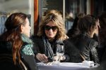 Amsterdam 15 februari 2017
Leontine Borsato op terras met vriendinnen.