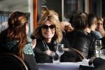 Amsterdam 15 februari 2017
Leontine Borsato op terras met vriendinnen.