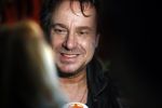Schiphol 16 februari 2017
Marco Borsato en Raymond Rutting vertrekken vanaf Schiphol naar Aruba om daar foto's te gaan maken voor expositie.