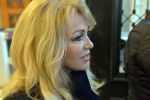 Haarlem 27 februari 2017
Patricia Paay met haar man Robbert Hinfelaar bij rechtbank Haarlem ivm rechtzaak buurman. Haar advocaat is Johan Langelaar
