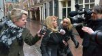 Haarlem 27 februari 2017
Patricia Paay met haar man Robbert Hinfelaar bij rechtbank Haarlem ivm rechtzaak buurman. Haar advocaat is Johan Langelaar