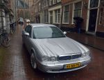 Haarlem 27 februari 2017
Patricia Paay met haar man Robbert Hinfelaar bij rechtbank Haarlem ivm rechtzaak buurman. Haar advocaat is Johan Langelaar