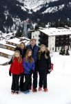 Lech 27 februari 2017
Fotouurtje van de koninklijke familie in Oberlech. Dit jaar waren alleen Koning Willem Alexander Koningin Maxima en de prinsesjes Amalia Ariane en Alexia aanwezig.