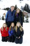 Lech 27 februari 2017
Fotouurtje van de koninklijke familie in Oberlech. Dit jaar waren alleen Koning Willem Alexander Koningin Maxima en de prinsesjes Amalia Ariane en Alexia aanwezig.