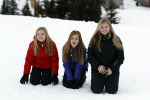 Lech 27 februari 2017
Fotouurtje van de koninklijke familie in Oberlech. Dit jaar waren alleen Koning Willem Alexander Koningin Maxima en de prinsesjes Amalia Ariane en Alexia aanwezig.
