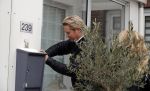 Lijnden Hoofddorp 10 februari 2017
Patricia Paay en haar man Robbert Hinfelaar gaan aangifte doen op het politieburo vanwege sekstape.