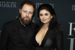 Amsterdam 7 februari 2017
Premiere fifty shades darker in Tuschinski. Roxeannne Hazes met haar nieuwe vriend Erik Zwennes