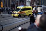 Amsterdam 3 februari 2018 
Prinses Beatrix viert haar 80e verjaardag in het paleis op de dam. Ambulance