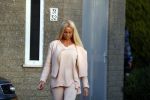 Leusden 14 februari 2018
Barbie ( Samantha de Jong ) en haar nieuwe vriend Jordi Ossel arriveren bij zijn huis.