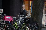 Amsterdam 20 februari 2018
Bram Moszkowicz doet boodschappen in Amsterdam zuid
