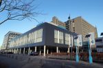 Eindhoven, 11 Februari 2018 12 Februari 2018
Het Catharina Ziekenhuis waar John Williams afgelopen nacht naar toe is vervoerd voor problemen die hij heeft gekregen met drugs en drank