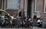 Amsterdam 15 februari 2018 
Chantal janzen met man Marco en zoon naar verloskundigenpraktijk