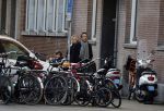 Amsterdam 15 februari 2018 
Chantal janzen met man Marco en zoon naar verloskundigenpraktijk