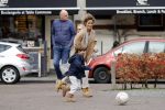 Amsterdam 11 maart 2018   
Danie Bles aan het voetballen met zijn zoon