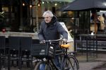 Amsterdam 8 maart 2018
Derek de Lint met zijn fiets bij de Albert Cuyp