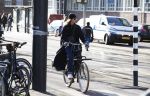 Amsterdam 16 februari 2018
Doutzen Kroes op haar fiets in Amsterdam