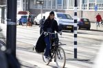 Amsterdam 16 februari 2018
Doutzen Kroes op haar fiets in Amsterdam