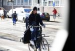 Amsterdam 16 februari 2018
Doutzen Kroes op haar fiets in Amsterdam
