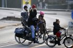Amsterdam 21 februari 2018
Doutzen Kroes met haar man Sunnery james en hun kinderen
