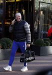 Amsterdam 7 februari 2018  
Dries Roelvink bellend op de pc hooftstraat