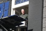 Amsterdam 12 maart 2018
Dries en Honoria Roelvink  verhuizen naar hun nieuwe appartement op de pc Hooftstraat